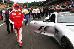 Kimi Raikkonen, Ferrari on the grid