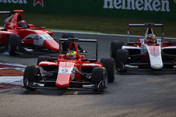 Jake Dennis, Arden International devance Charles Leclerc, ART Grand Prix et Jack Aitken, Arden International