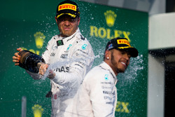 Подиум: победитель - Нико Росберг, Mercedes AMG F1 Team, второе место - Льюис Хэмилтон, Mercedes AMG