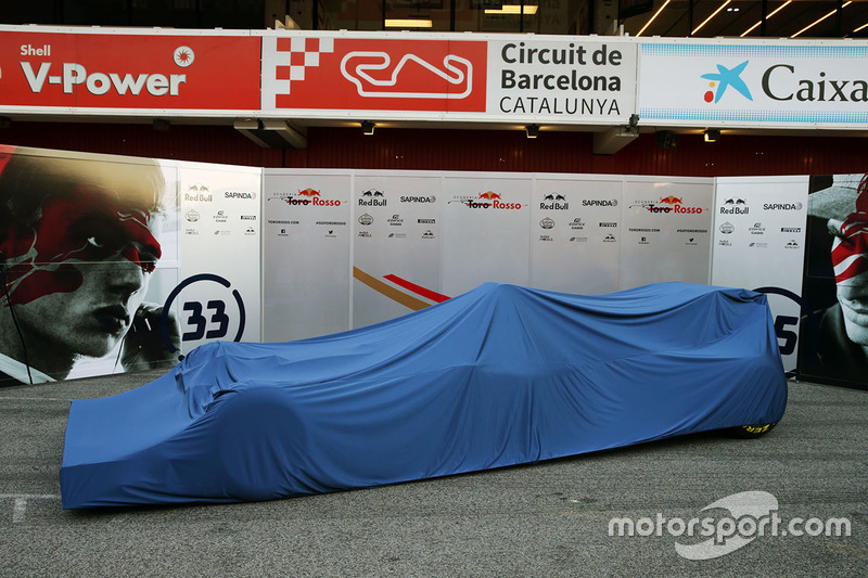 El Scuderia Toro Rosso STR11 en secreto