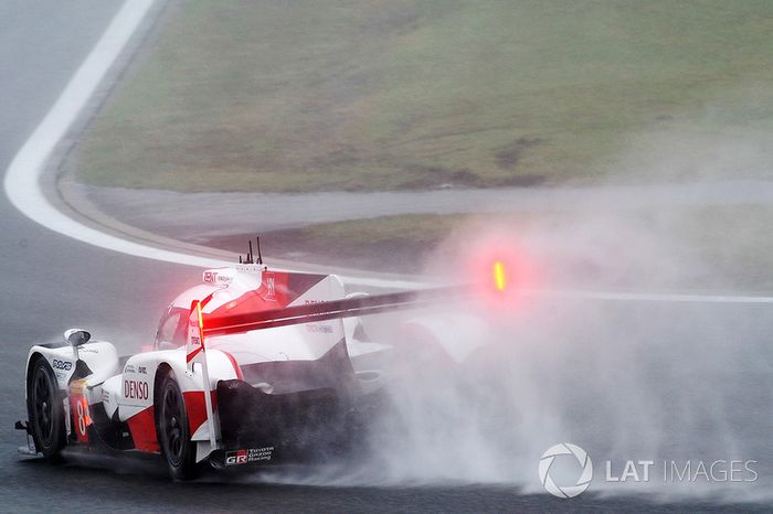 #8 Toyota Gazoo Racing Toyota TS050 Hybrid: Anthony Davidson, Sébastien Buemi, Kazuki Nakajima