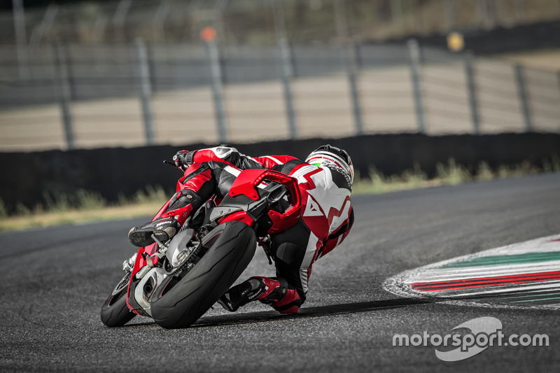 La Ducati Panigale V4 in pista