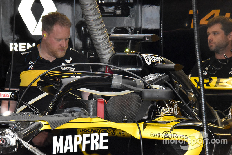 Espejos montados en el Halo del Renault Sport F1 Team RS 18