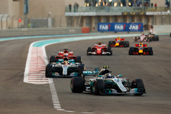 Valtteri Bottas, Mercedes AMG F1 W08, Lewis Hamilton, Mercedes AMG F1 W08, Sebastian Vettel, Ferrari SF70H, Kimi Raikkonen, Ferrari SF70H, Daniel Ricciardo, Red Bull Racing RB13