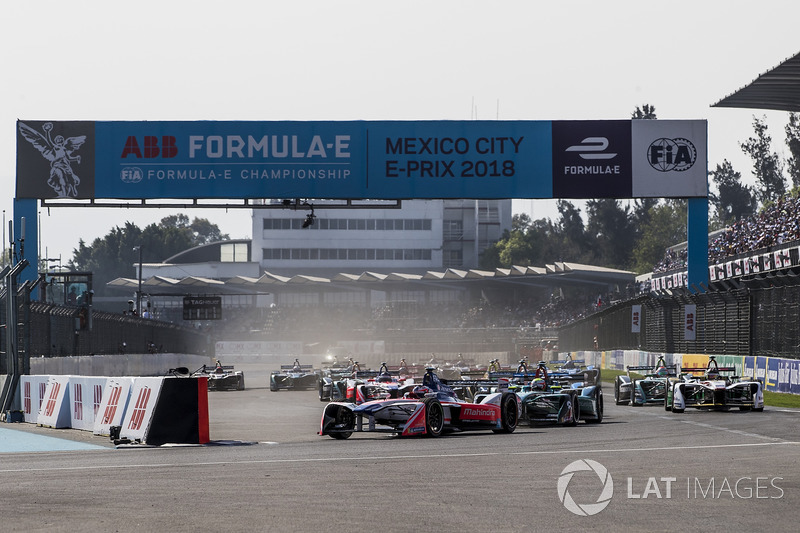 Felix Rosenqvist, Mahindra Racing, at the start of the race