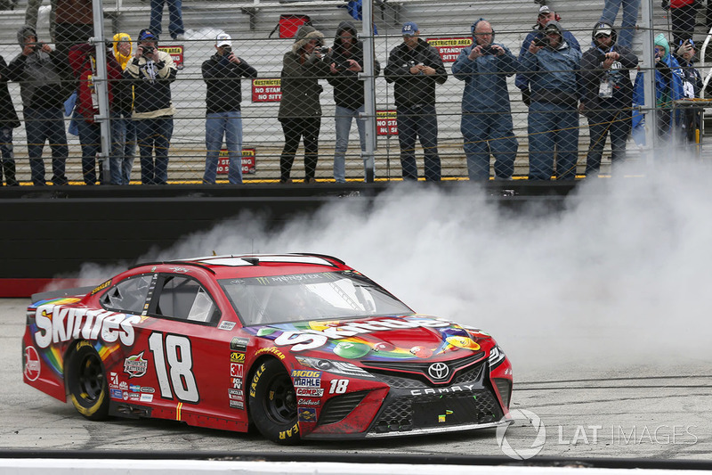 2018: Kyle Busch (Gibbs-Toyota) - 3 Siege