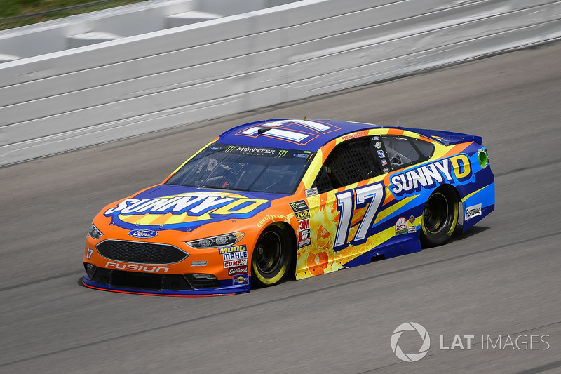 16. Ricky Stenhouse Jr., Roush Fenway Racing, Ford Fusion SunnyD
