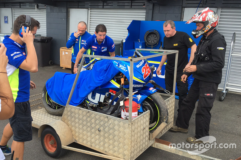 Аварія Маверіка Віньялеса, Team Suzuki MotoGP