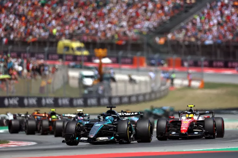Lewis Hamilton, Ferrari, George Russell, Mercedes