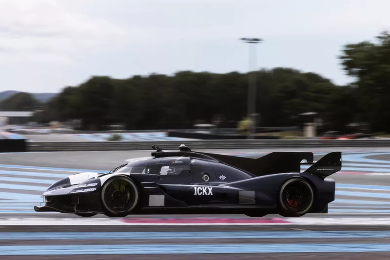 Jacky Ickx, Genesis Magma Racing
