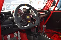 Abitacolo MINI John Cooper Works Challenge Lite di Andrea Farina e Giuliano Daniele