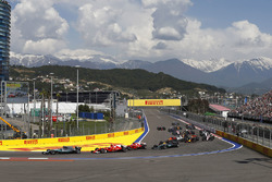 Валттері Боттас, Mercedes AMG F1 W08, Себастьян Феттель, Ferrari SF70H, Кімі Райкконен, Ferrari SF70