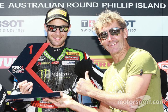 Ganador de la pole Jonathan Rea, Kawasaki Racing with Troy Bayliss