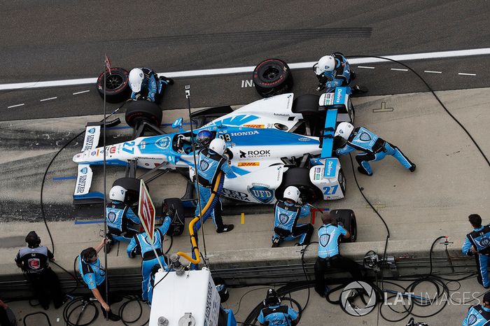 Marco Andretti, Andretti Autosport with Yarrow Honda pit stop