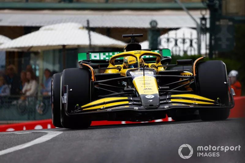 Oscar Piastri, McLaren MCL38