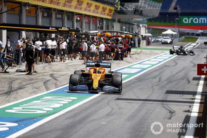 Carlos Sainz Jr., McLaren MCL35 