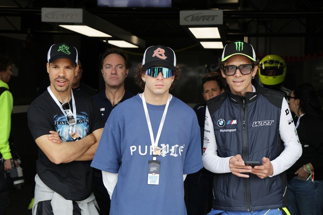 #46 Team WRT BMW M4 LMGT3: Valentino Rossi con Marco Bezzecchi y Franco Morbidelli