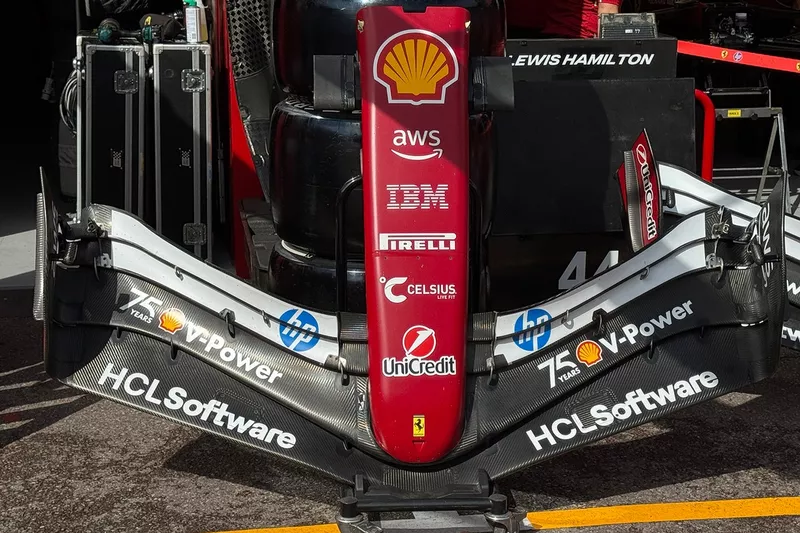 Détail de l'aile avant de la Ferrari