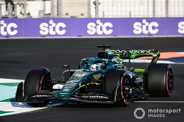 Lance Stroll, Aston Martin AMR22