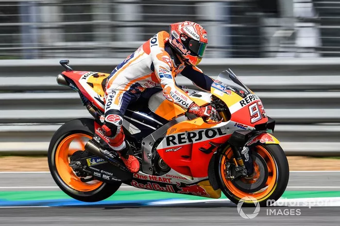 Marc Marquez, Repsol Honda Team, frena