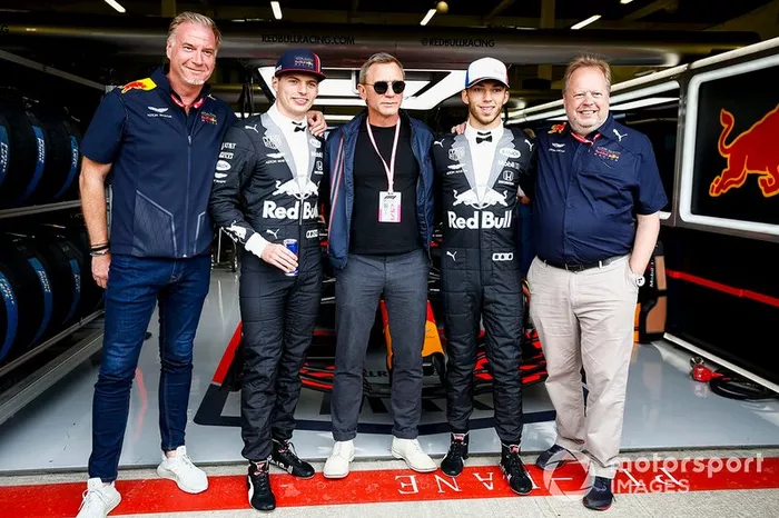 Max Verstappen, Red Bull Racing, Actor Daniel Craig, y Pierre Gasly, Red Bull Racing