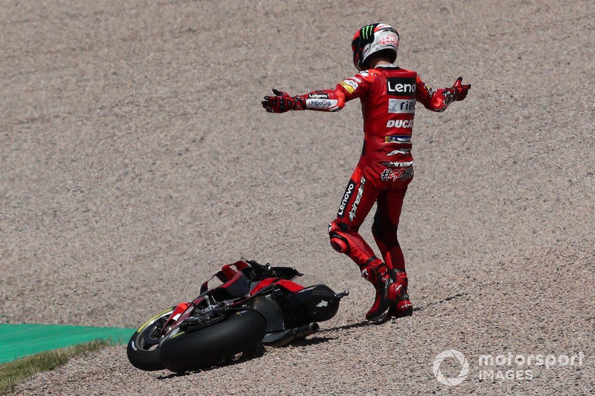 Francesco Bagnaia, Ducati Team crash