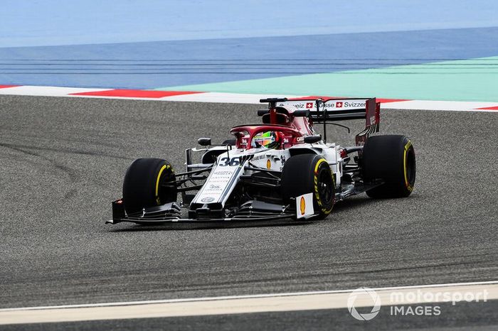 Antonio Giovinazzi, Alfa Romeo Racing C38 