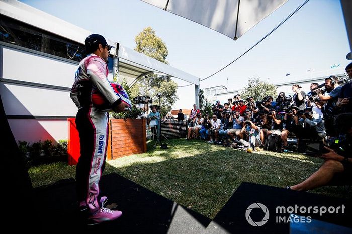 Sergio Pérez, Racing Point durante el retrato oficial