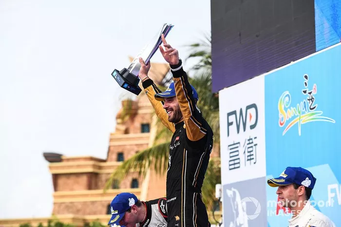 Jean-Eric Vergne, DS TECHEETAH, 1st position, celebrates