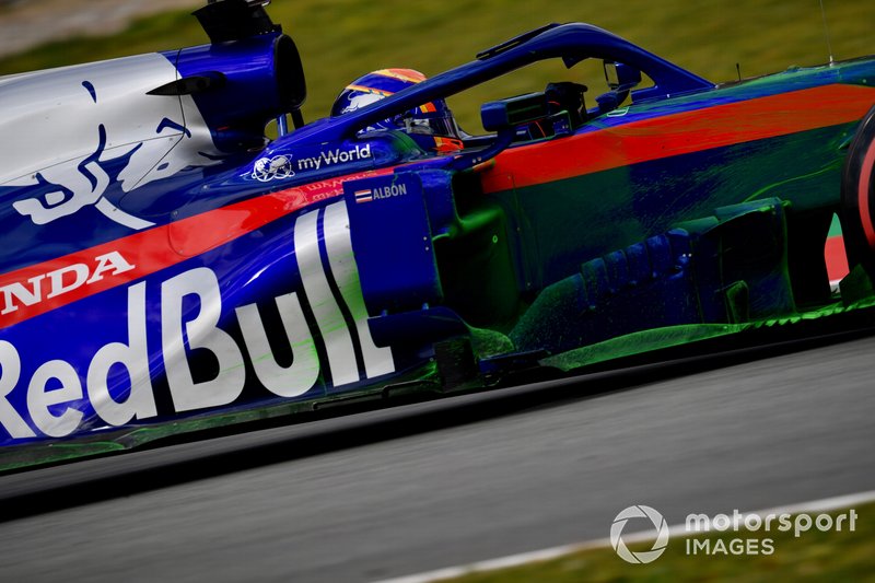 Alex Albon, Scuderia Toro Rosso STR14 con aero paint