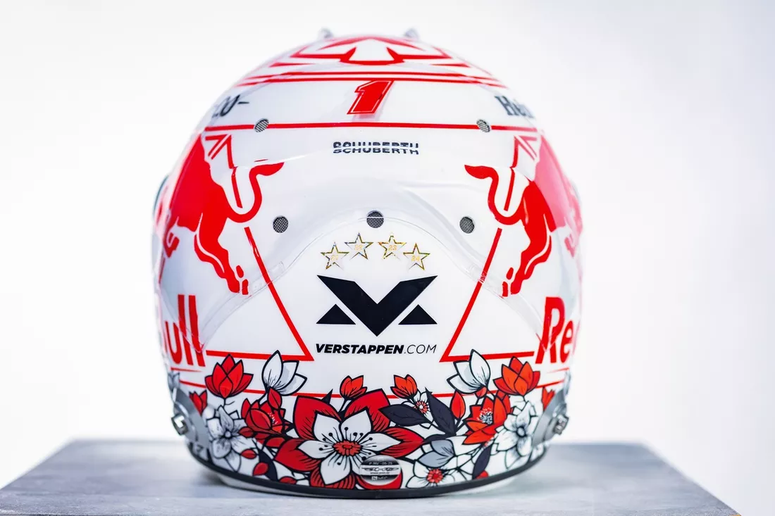 マックス・フェルスタッペン、F1日本GP特別ヘルメットデザイン F1