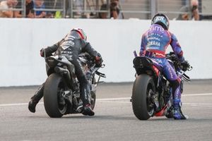 Marco Bezzecchi, Aprilia Racing, Miguel Oliveira, Pramac Racing