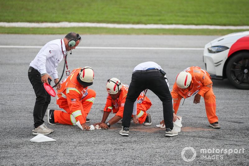 Alguaciles durante el choque