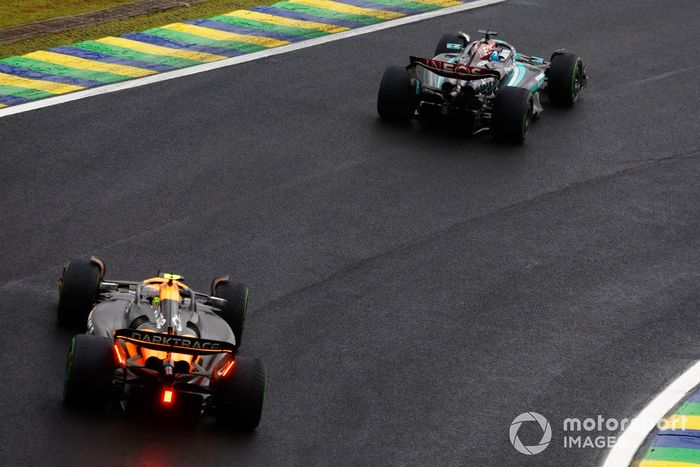 George Russell, Mercedes F1 W15, Lando Norris, McLaren MCL38 