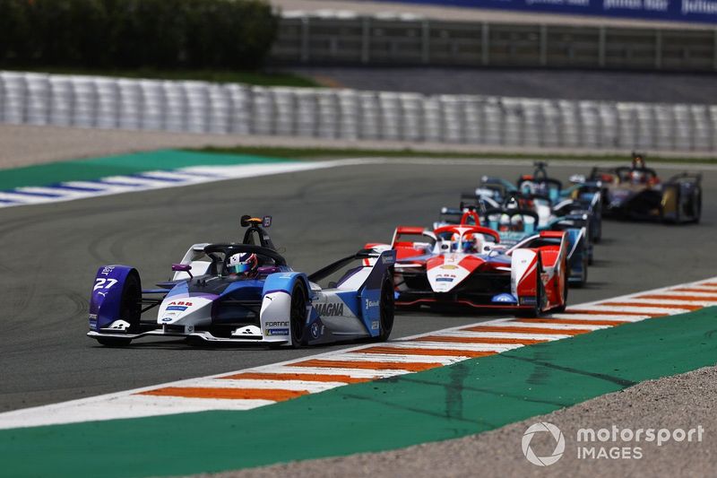 Jake Dennis, BMW i Andretti Motorsport, BMW iFE.21, Alex Lynn, Mahindra Racing, M7Electro, Oliver Turvey, NIO 333, NIO 333 001