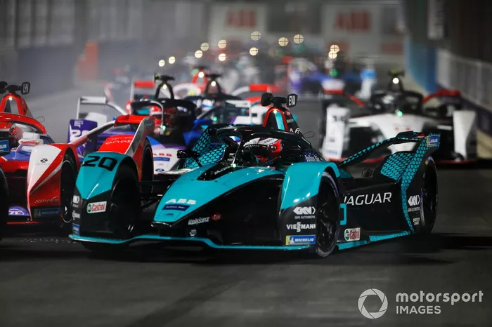 Mitch Evans, Panasonic Jaguar Racing, Jaguar I-Type 5, Maximilian Gunther, BMW I Andretti Motorsports, BMW iFE.21