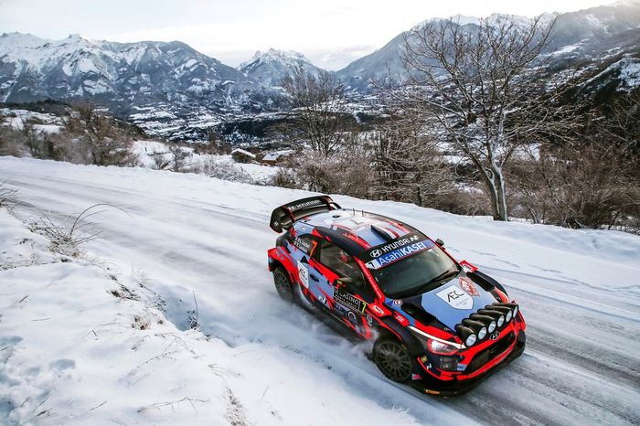 Pierre-Louis Loubet, Vincent Landais, Hyundai 2c Competition Hyundai i20 Coupe WRC