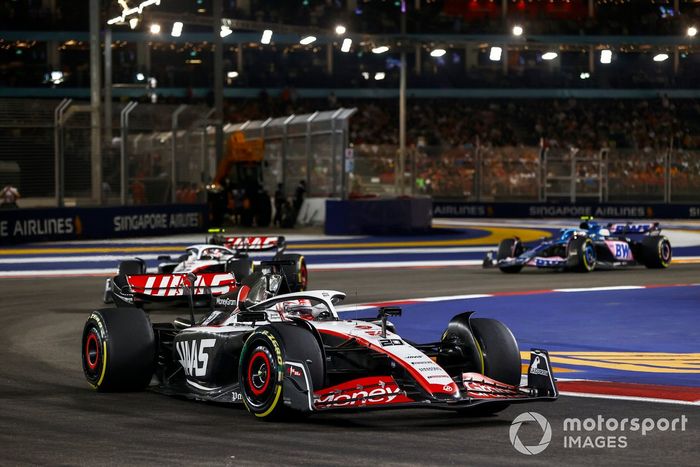 Kevin Magnussen, Haas VF-23, Nico Hulkenberg, Haas VF-23, Pierre Gasly, Alpine A523
