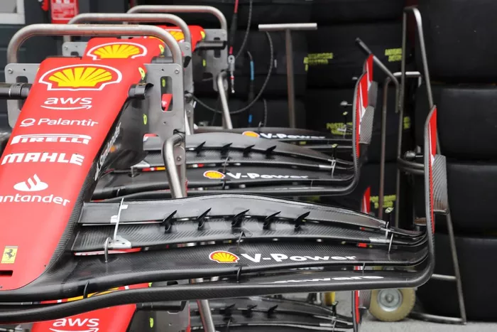 Detalle del alerón delantero del Ferrari SF-23
