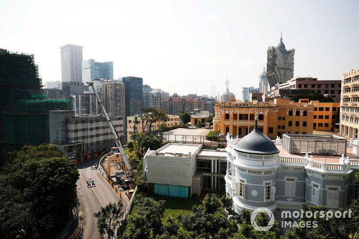 Jüri Vips, Hitech Grand Prix