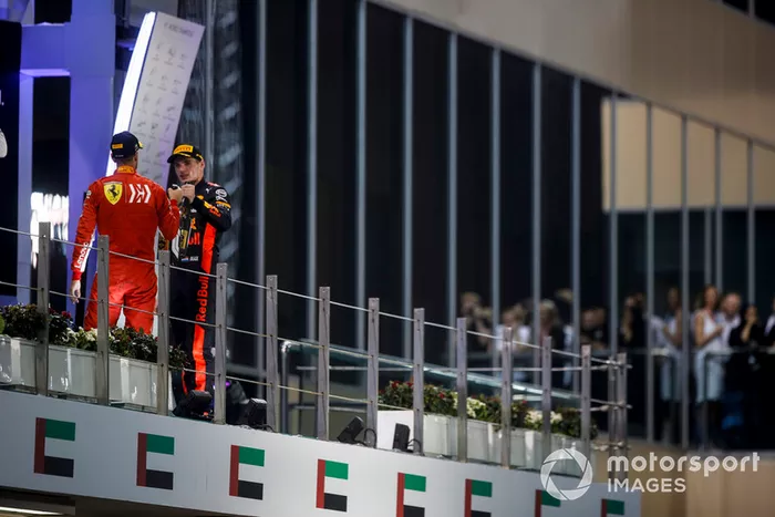 Podio: segundo lugar Sebastian Vettel, Ferrari y tercer lugar Max Verstappen, Red Bull Racing 
