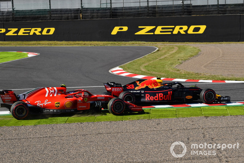 Kimi Raikkonen, Ferrari SF71H y Max Verstappen, Red Bull Racing RB14