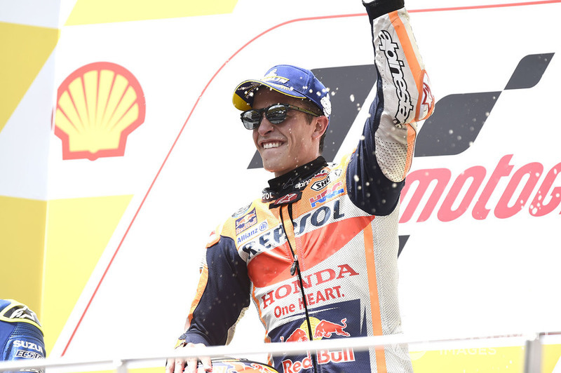 Podio: il vincitore della gara Marc Marquez, Repsol Honda Team