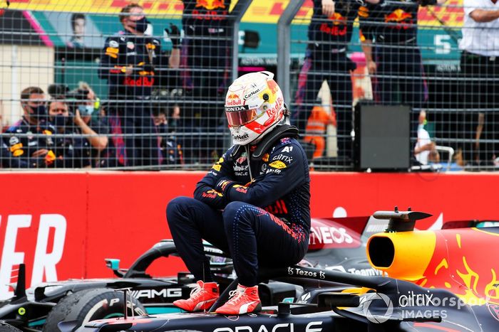 Ganador Max Verstappen, Red Bull Racing, en Parc Ferme