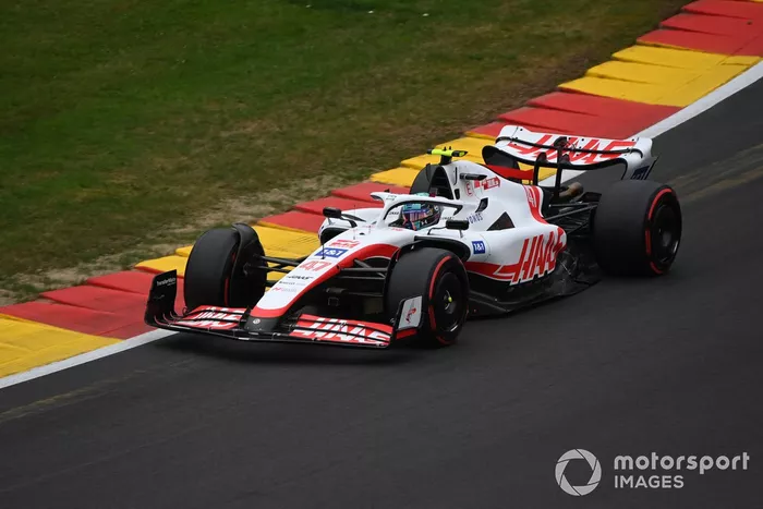 Mick Schumacher, Haas VF-22