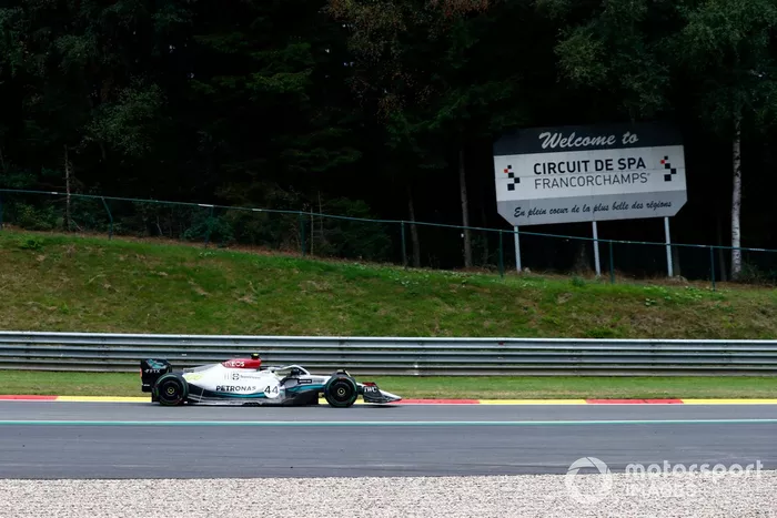 Lewis Hamilton, Mercedes W13