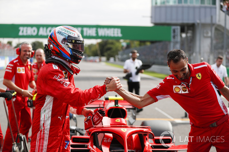 Кими получает признание от Ferrari