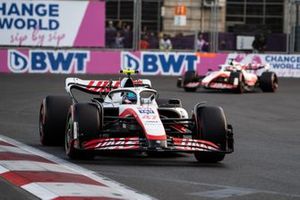 Mick Schumacher, Haas VF-22, Kevin Magnussen, Haas VF-22