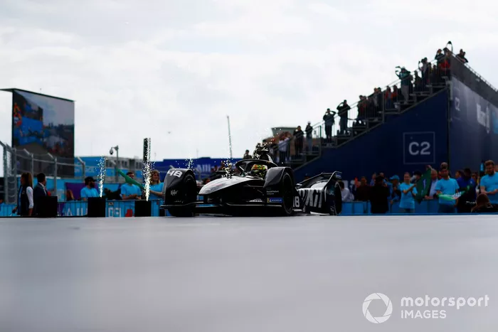 Edoardo Mortara, Venturi Racing, Silver Arrow 02