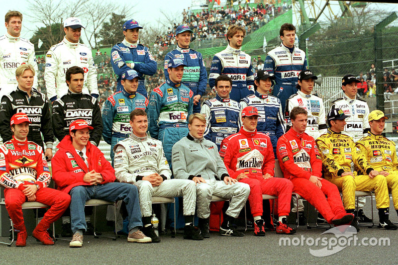 La photo de groupe des pilotes de 1998